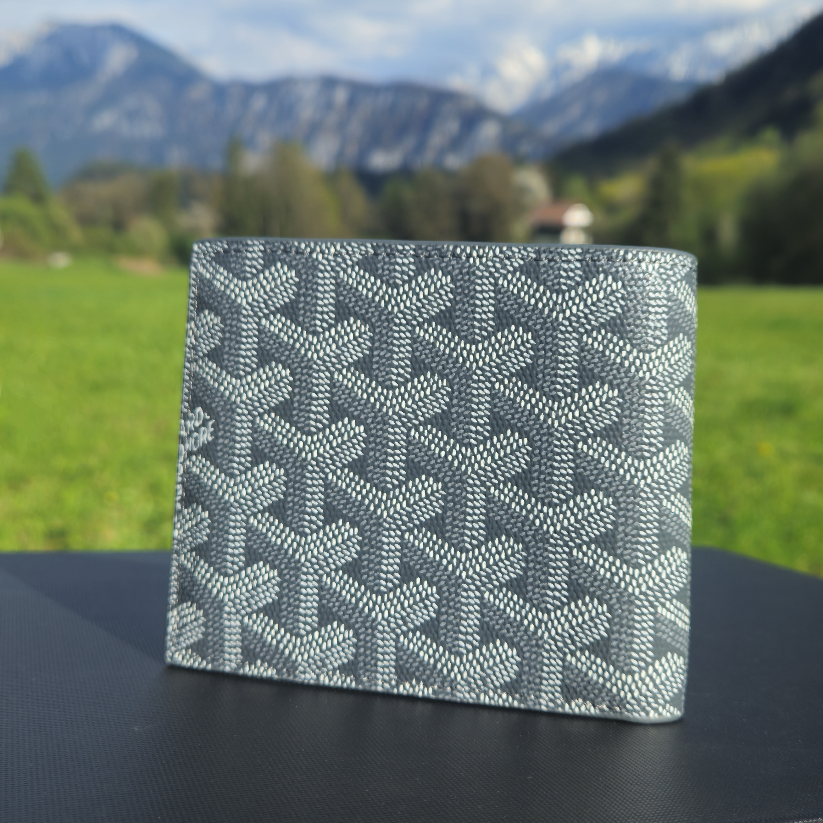 Yard Wallet Gray
