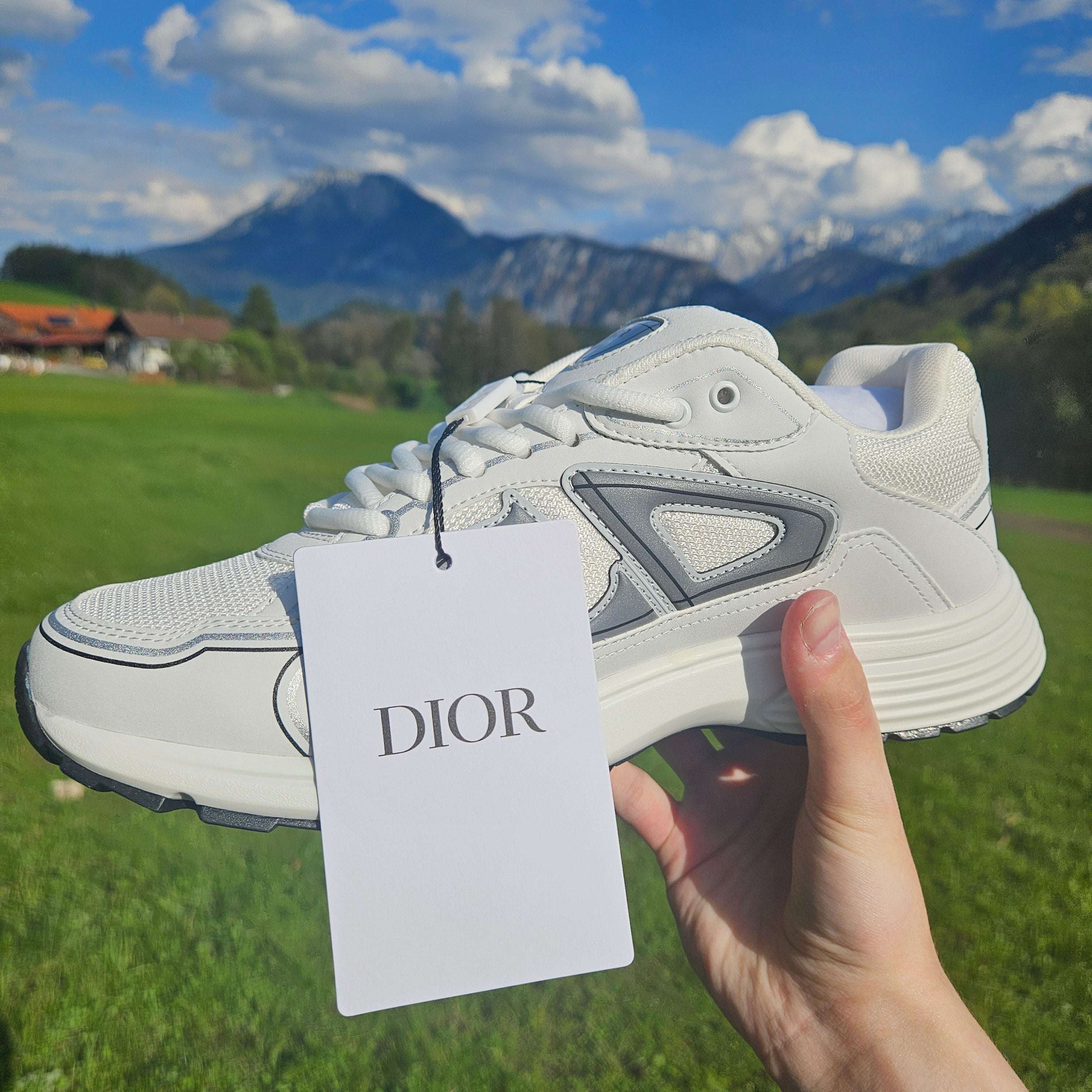 Dyor B30 White
