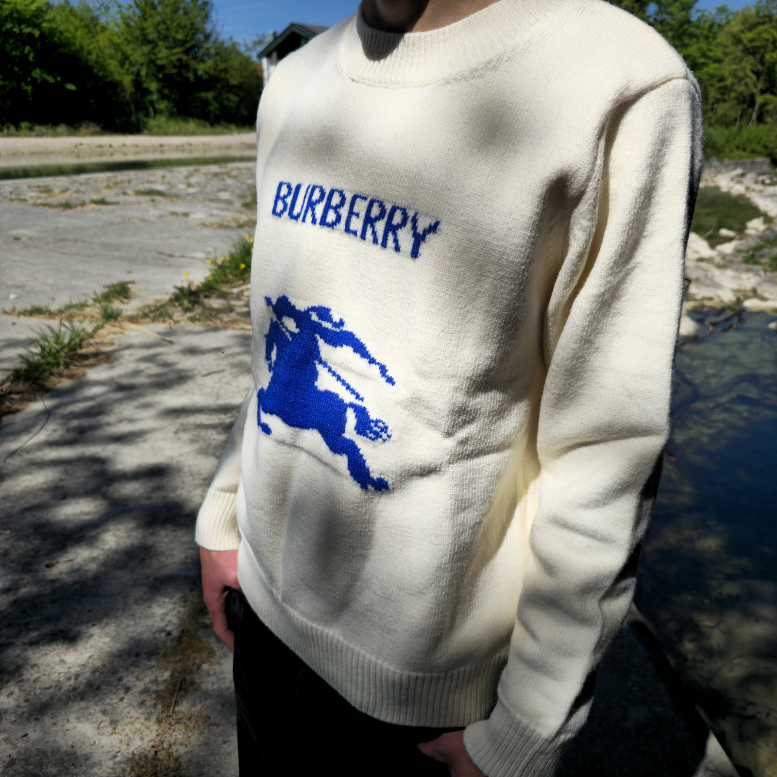 Berry Sweater Beige