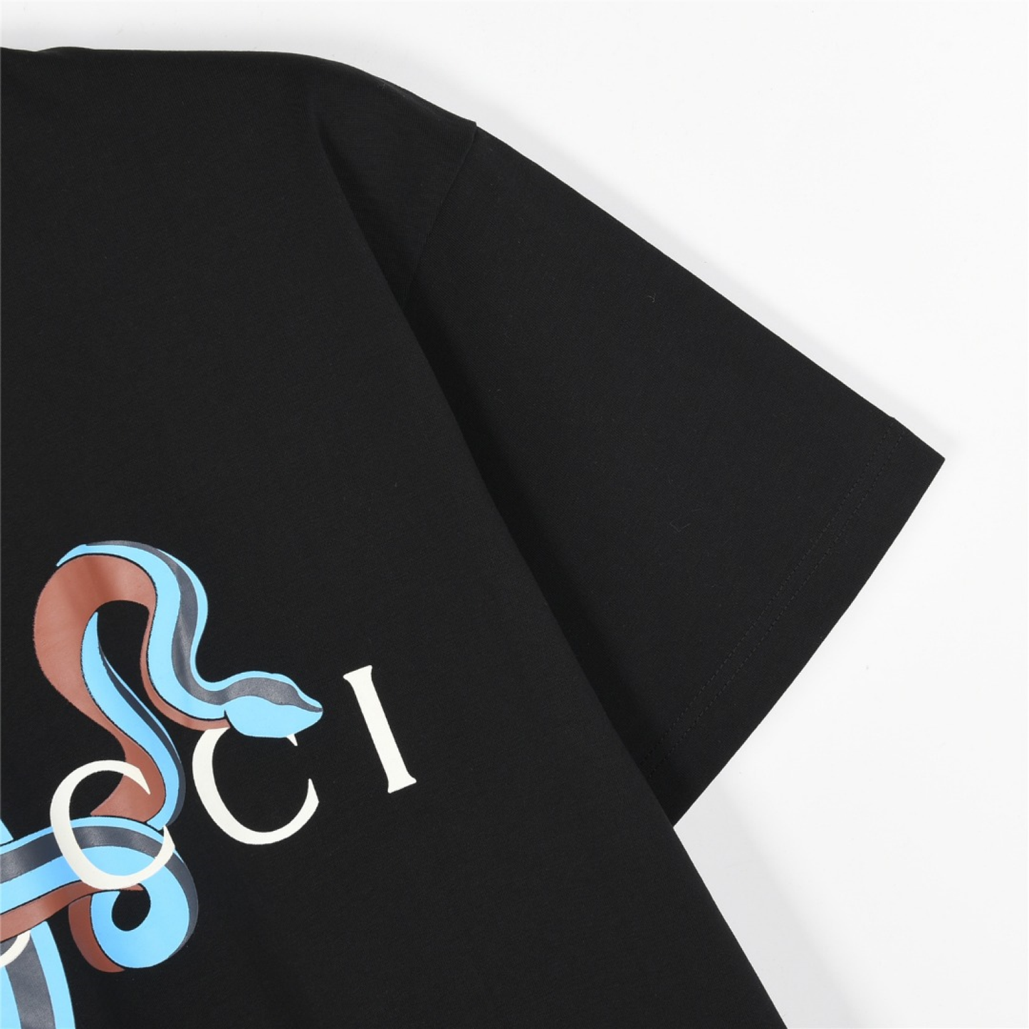 Guccy Snake Pattern Black