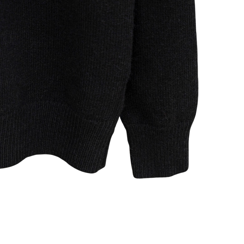 Berry Sweater Black